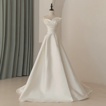 Elegant Modest Ball Gown Strapless Sleeveless White Satin Wedding Dress Styles Long Bridal Gown Wedding Gowns RB1068