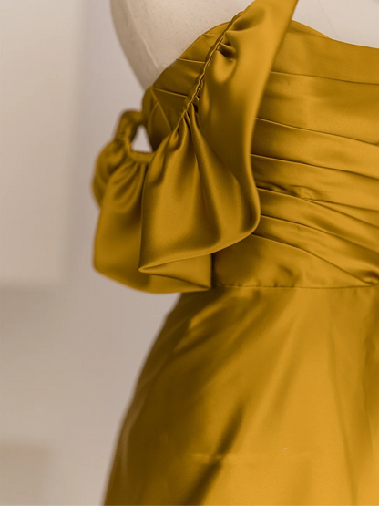 Robe de bal sirène élégante et tendance, épaules dénudées, en satin doré plissé, style lycée, longue, RB1072