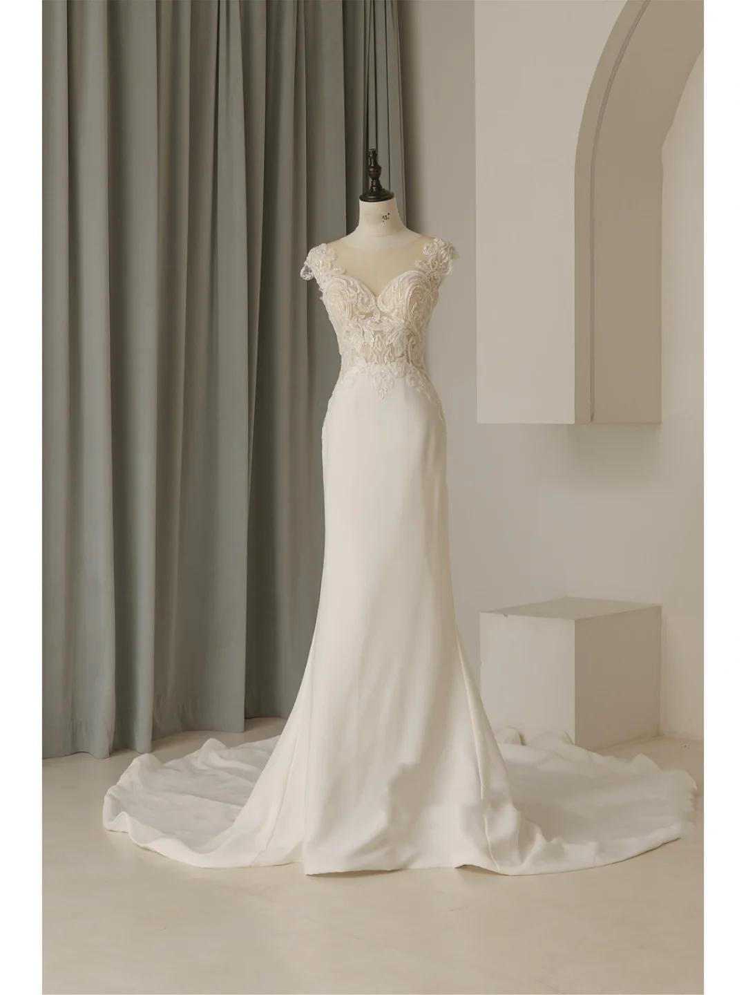 Robe de mariée sirène modeste, col en V, manches courtes, en dentelle blanche, ajustée, style longue, robes de mariée RB1077