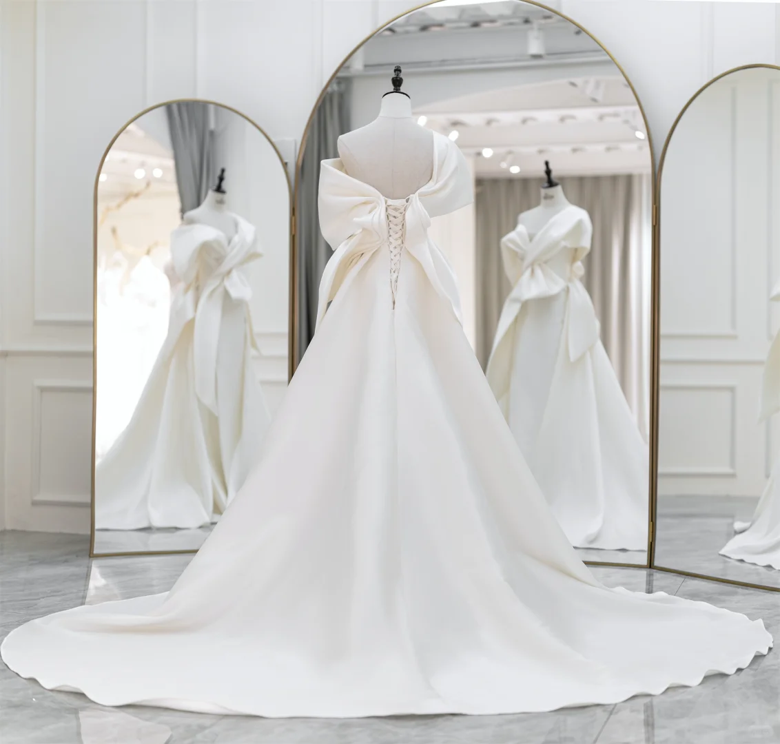 Robe de mariée élégante, style sirène, épaules dénudées, manches courtes, satin, blanc uni, ajustée, style longue, RB1091