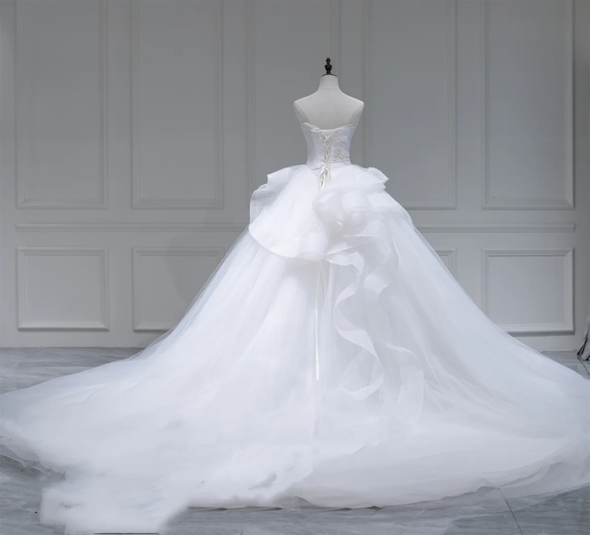 Elegant Modest Ball Gown Strapless Sleeveless White Lace Corset Wedding Dress Styles Long Bridal Gown Wedding Gowns RB1095