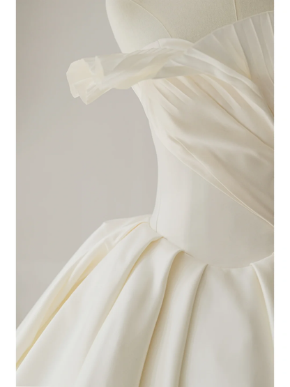 Robe de mariée bustier en satin plissé, style robe de bal modeste, ajustée, corset, longue, RB1107