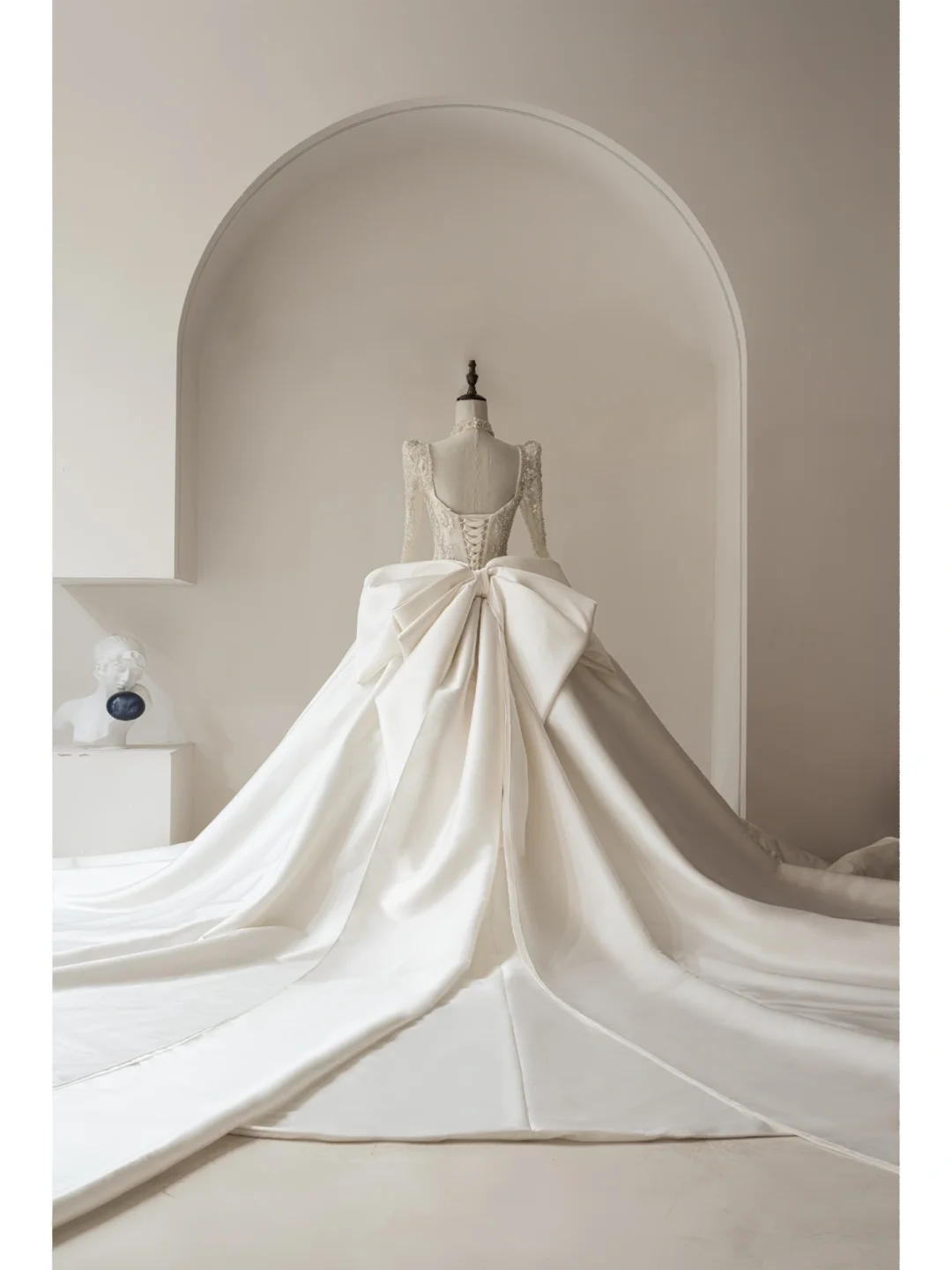 Robe de mariée sirène modeste, col carré, manches longues, corset en satin ajusté, robe de mariée longue perlée, robes de mariée RB1110