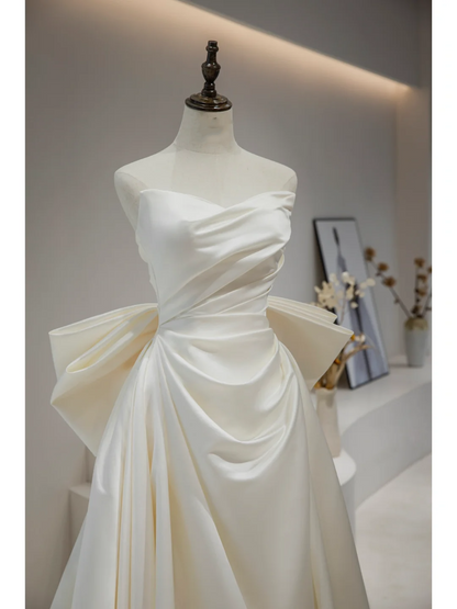 Elegant Modest Mermaid Sweetheart Satin Pleated Off White Wedding Dress Long Bridal Gown Wedding Gowns RB1118