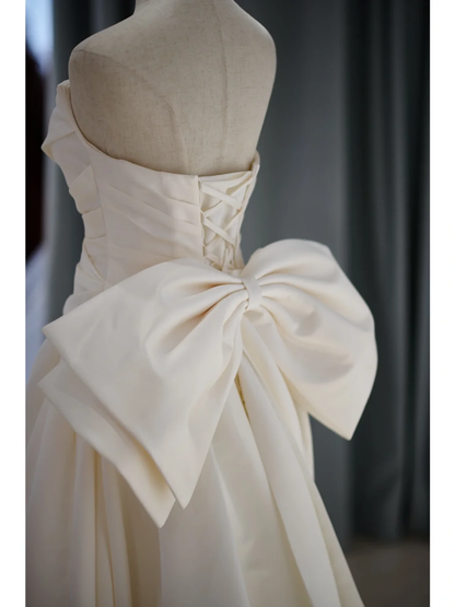 Elegant Modest Mermaid Sweetheart Satin Pleated Off White Wedding Dress Long Bridal Gown Wedding Gowns RB1118