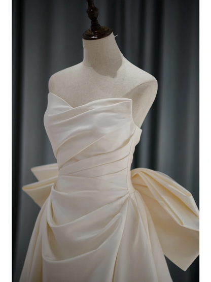 Elegant Modest Mermaid Sweetheart Satin Pleated Off White Wedding Dress Long Bridal Gown Wedding Gowns RB1118