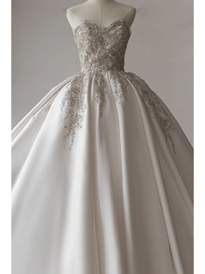 Elegant Modest Ball Gown Strapless Fitted Silver Beaded Appliques Corset Wedding Dress Long Bridal Gowns Wedding Dresses RB1115