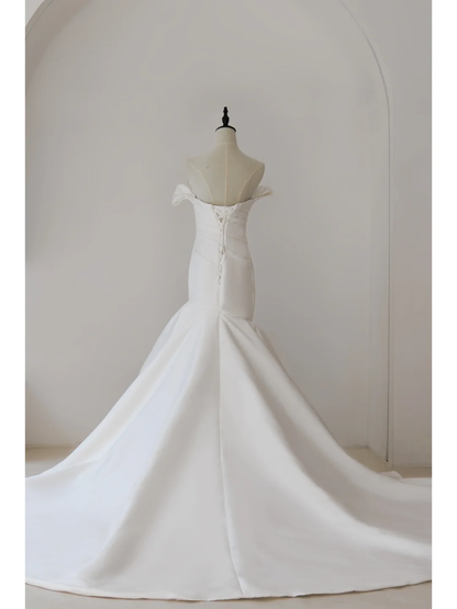 Robe de mariée sirène modeste en satin plissé, décolleté en cœur, corset, style longue, RB1116