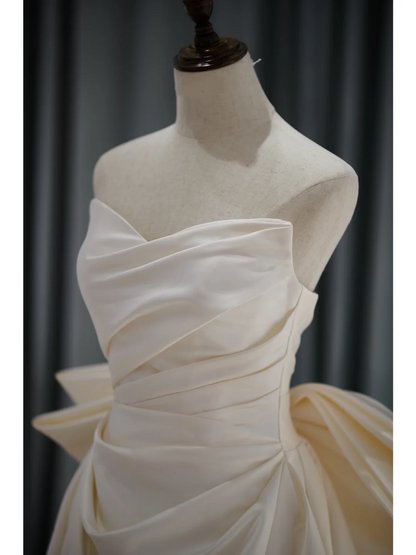 Elegant Modest Mermaid Sweetheart Satin Pleated Off White Wedding Dress Long Bridal Gown Wedding Gowns RB1118