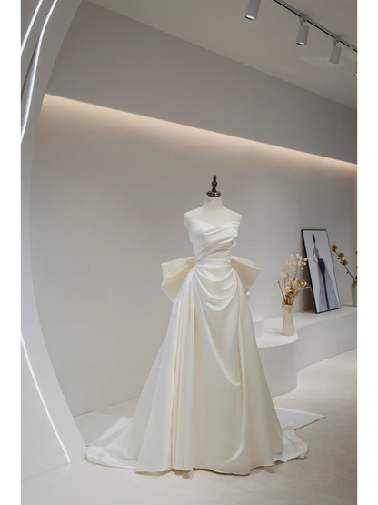 Elegant Modest Mermaid Sweetheart Satin Pleated Off White Wedding Dress Long Bridal Gown Wedding Gowns RB1118