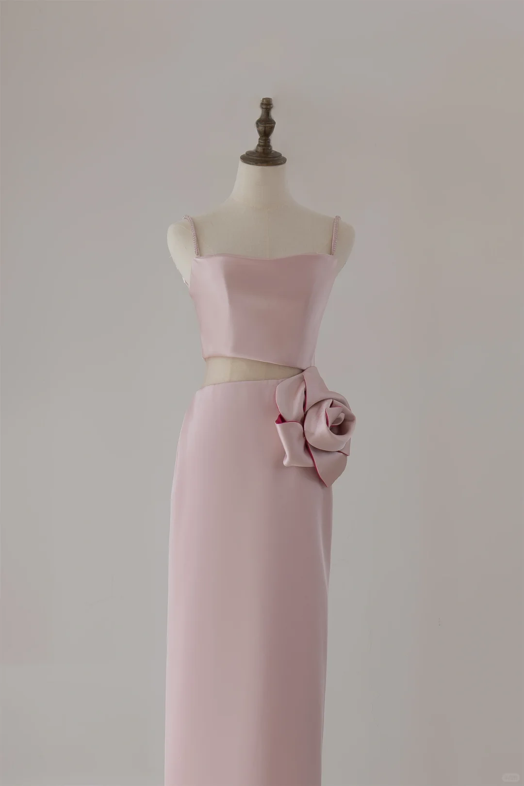 Robe de bal longue rose unie à bretelles spaghetti, style fourreau, tendance et modeste, idéale pour le lycée ou pour danser, RB1122