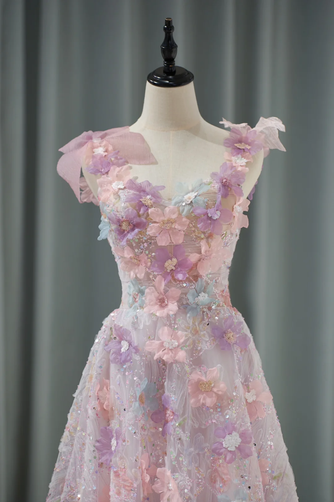 Robe de bal longue en dentelle rose à fleurs et décolleté en cœur, tenue de soirée pour 21e anniversaire, robe de remise de diplôme RB1135
