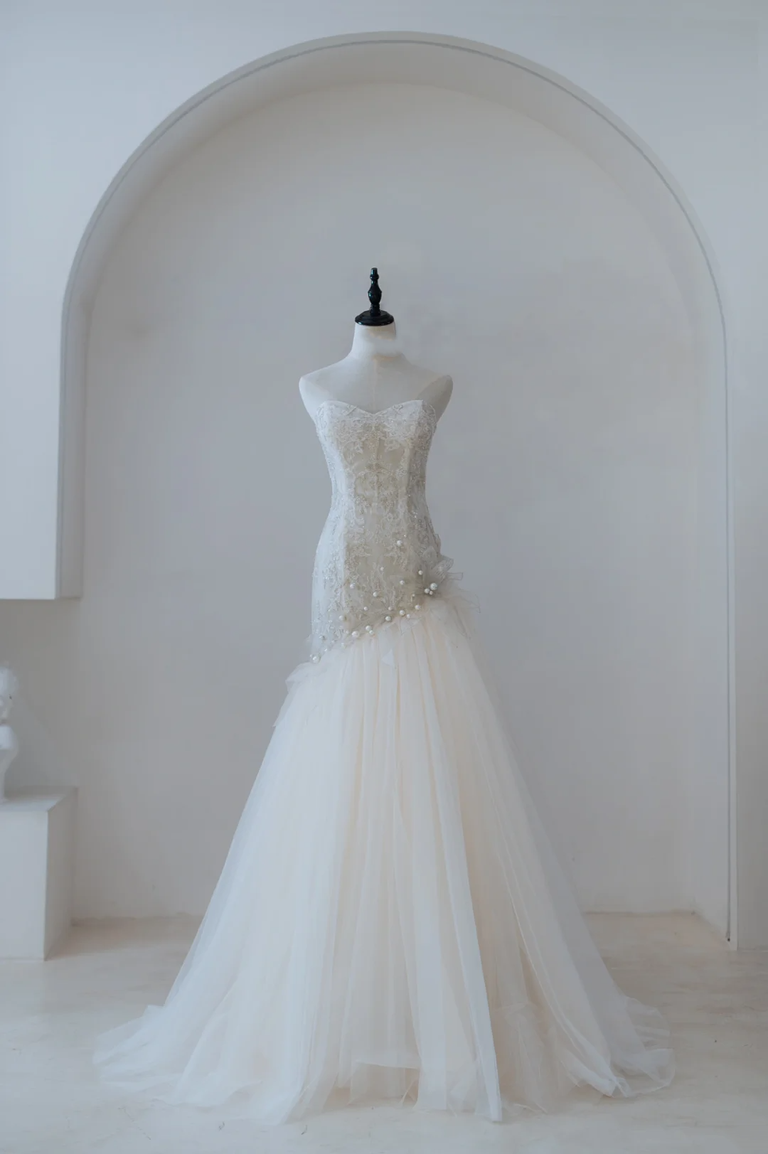 Robe de mariée élégante et modeste, style sirène, décolleté en cœur, en dentelle plissée, longue, RB1188