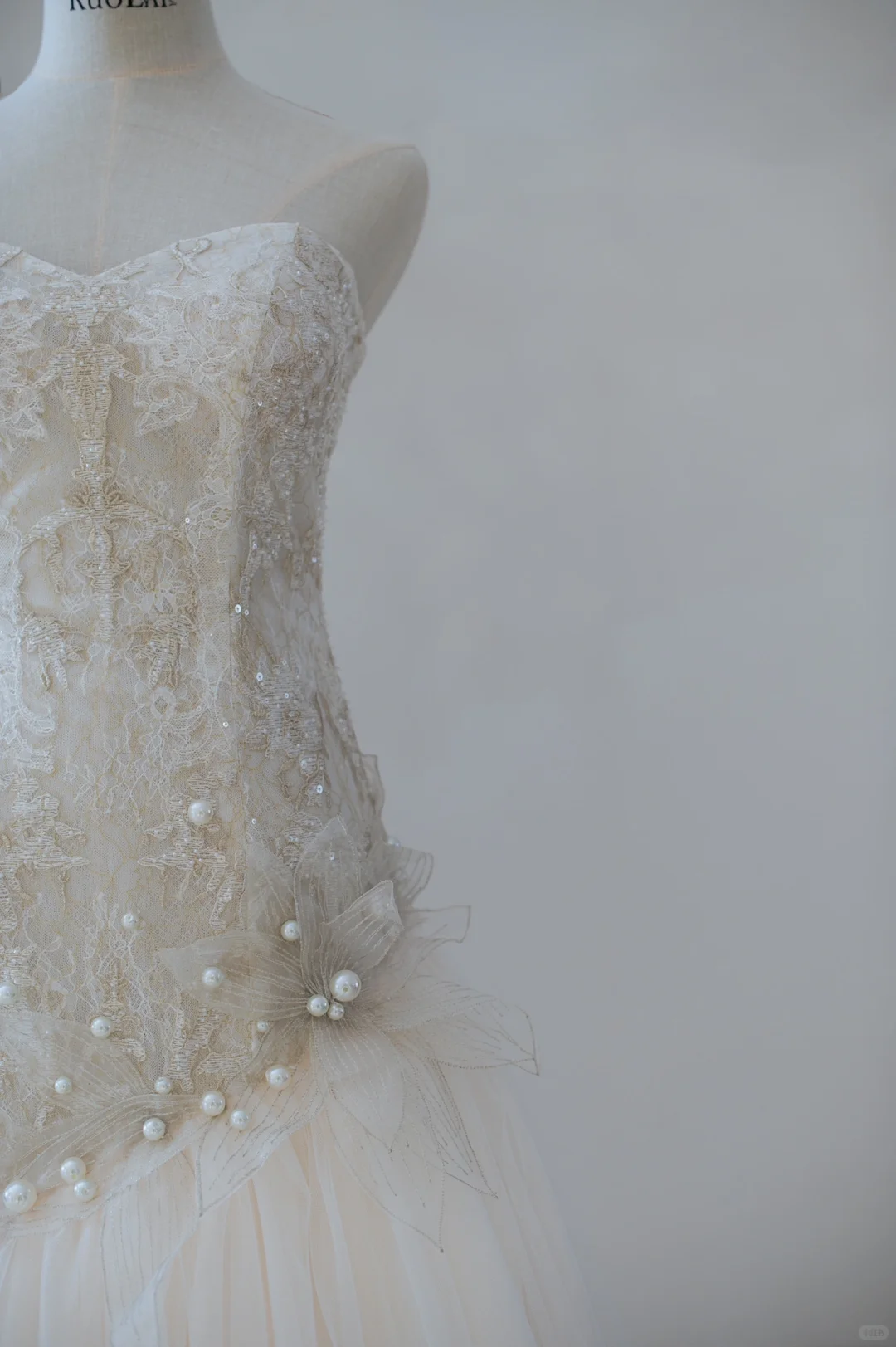 Robe de mariée élégante et modeste, style sirène, décolleté en cœur, en dentelle plissée, longue, RB1188