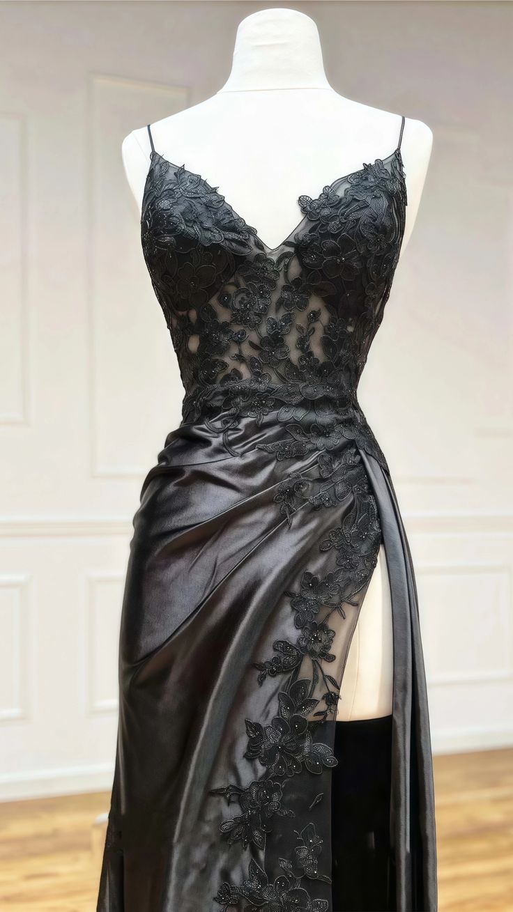 Sexy Mermaid Spaghetti Straps Black Lace Slit Long Prom Dresses Inspiration Party Dress 21st Birthday Outfit Graduation Dress RB1197