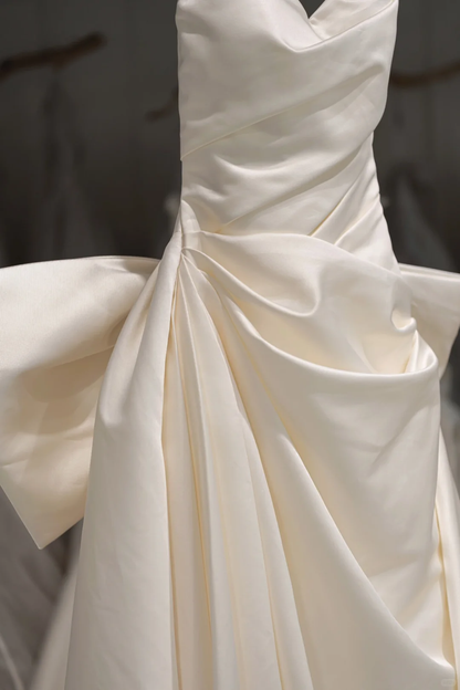 Modest Mermaid Sweetheart Satin Pleated Off White Wedding Dress With Bow Long Bridal Gown Wedding Gowns RB1211