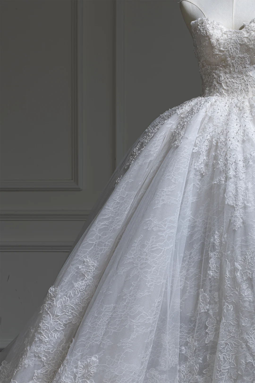 Charmante robe de bal décolleté en cœur blanc ajusté en dentelle corset robe de mariée longue robe de mariée robes de mariée RB1213
