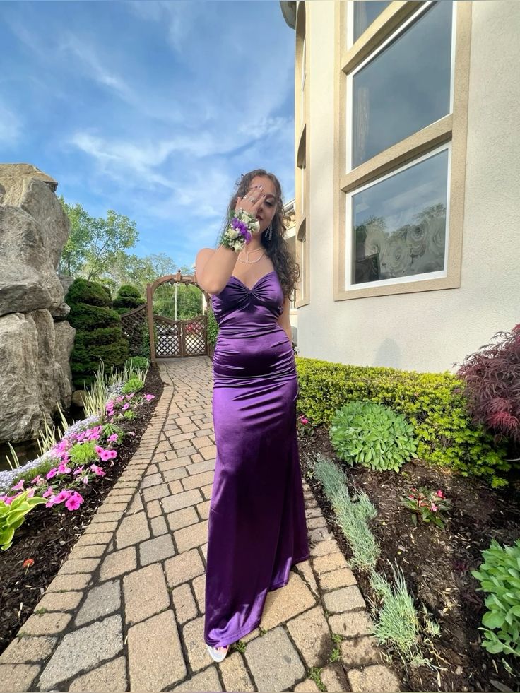 Robe de bal sirène en satin raisin à col en cœur, robe de soirée longue, tenue de 18e anniversaire, robe de remise de diplôme, RB1249