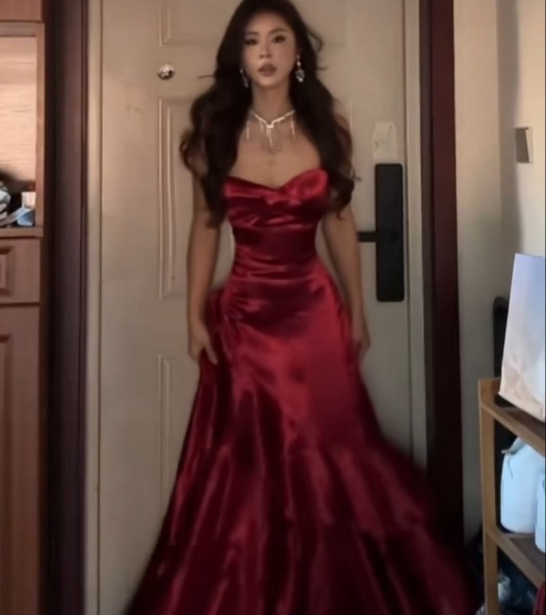 Superbe robe de bal sirène à bretelles spaghetti bordeaux en satin longue Inspiration Prom Dresses RB1331