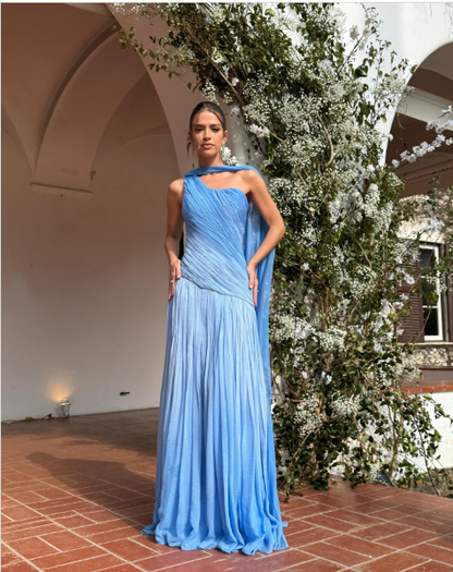 Robe de bal longue en mousseline plissée bleue, asymétrique, style sirène, sans manches, robe de bal inspirée RB1333