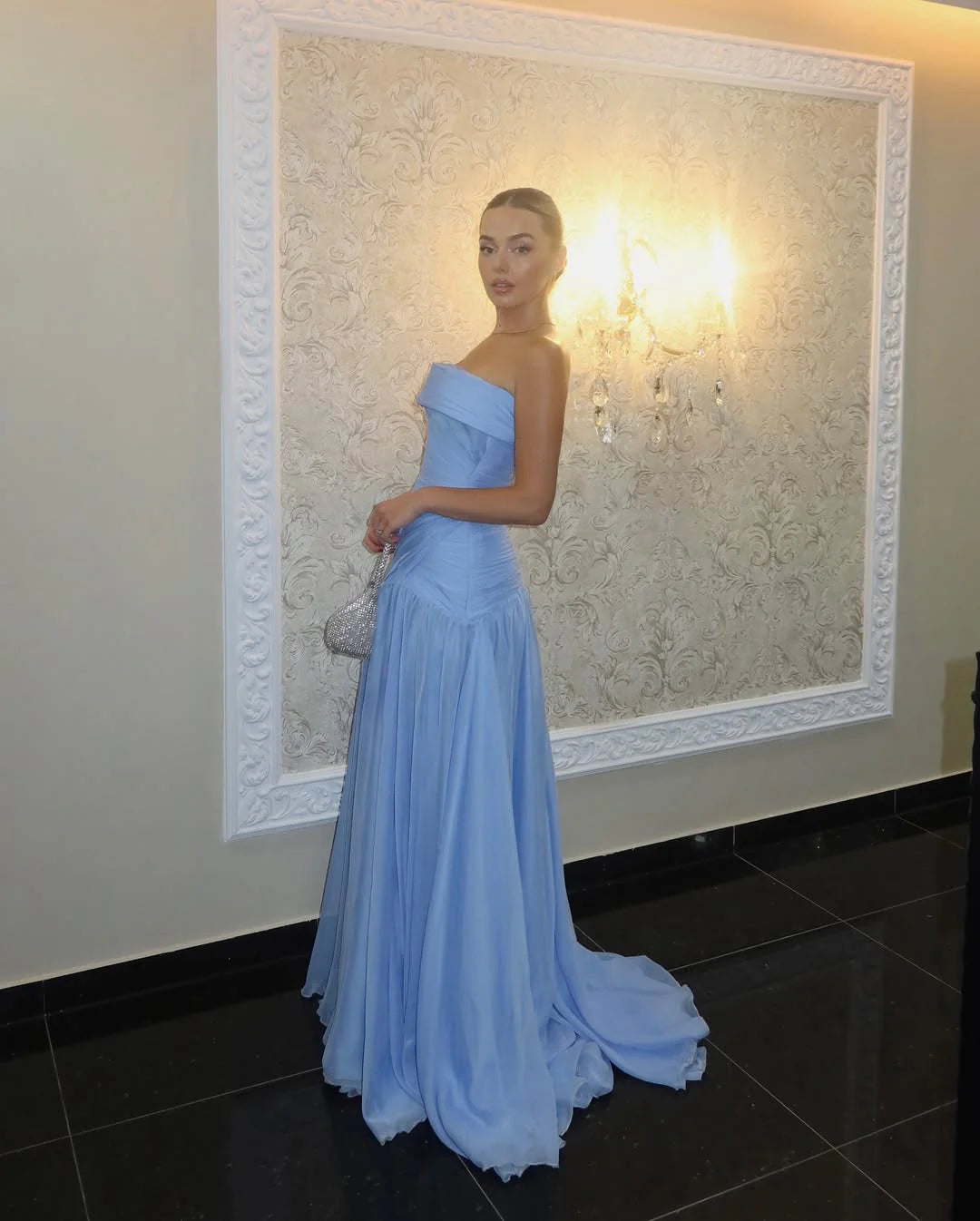 Robe de bal sirène sans bretelles, bleu, en mousseline de soie, longue et modeste, avec plis, RB1348
