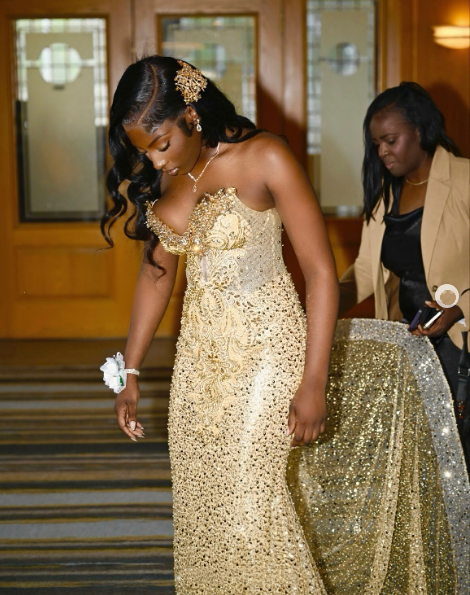 Robe de bal sirène chic à paillettes dorées et perles, décolleté en cœur, tenue de fête pour 20e anniversaire, robe de remise de diplôme RB1409