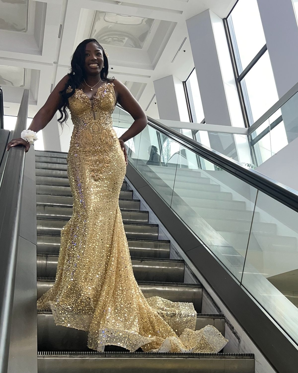 Robe de bal sirène chic à paillettes dorées et perles, décolleté en cœur, tenue de fête pour 20e anniversaire, robe de remise de diplôme RB1409