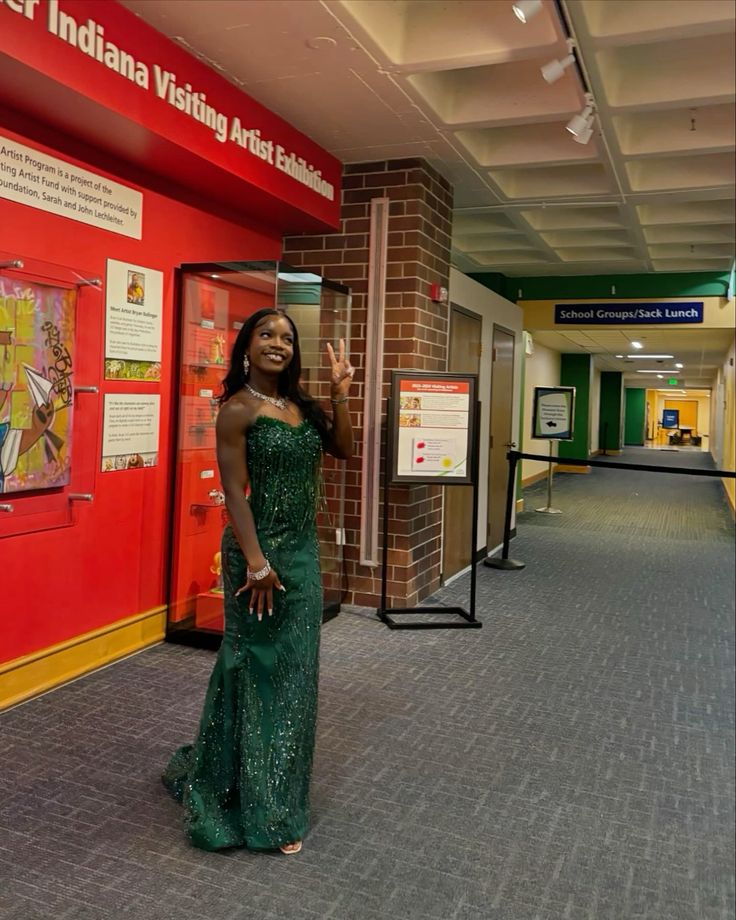 Robe de bal sirène chic à paillettes vertes et perles, décolleté en cœur, tenue de soirée pour 20e anniversaire, robe de remise de diplôme RB1415