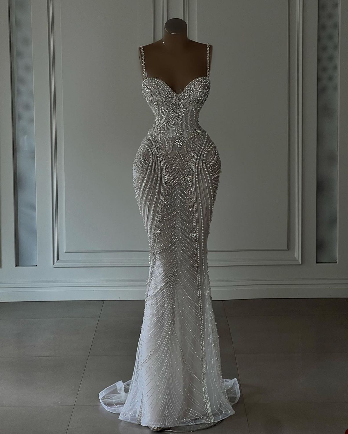 Sparkly Mermaid Spaghetti Straps White Sequin Beaded Wedding Dress Long Bridal Gown Wedding Dresses RB1442