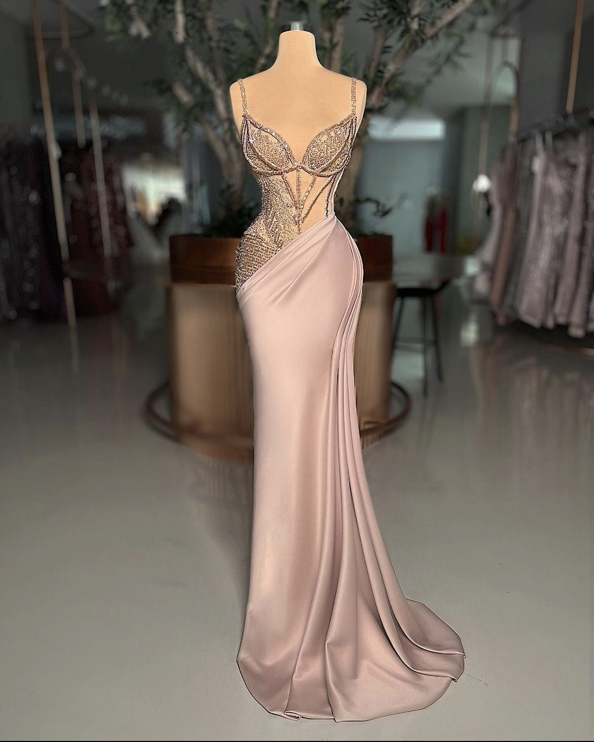 Robe de bal longue en satin plissé et perles, style sirène, bretelles spaghetti, tenue de soirée impressionnante pour un 22e anniversaire (RB1551)
