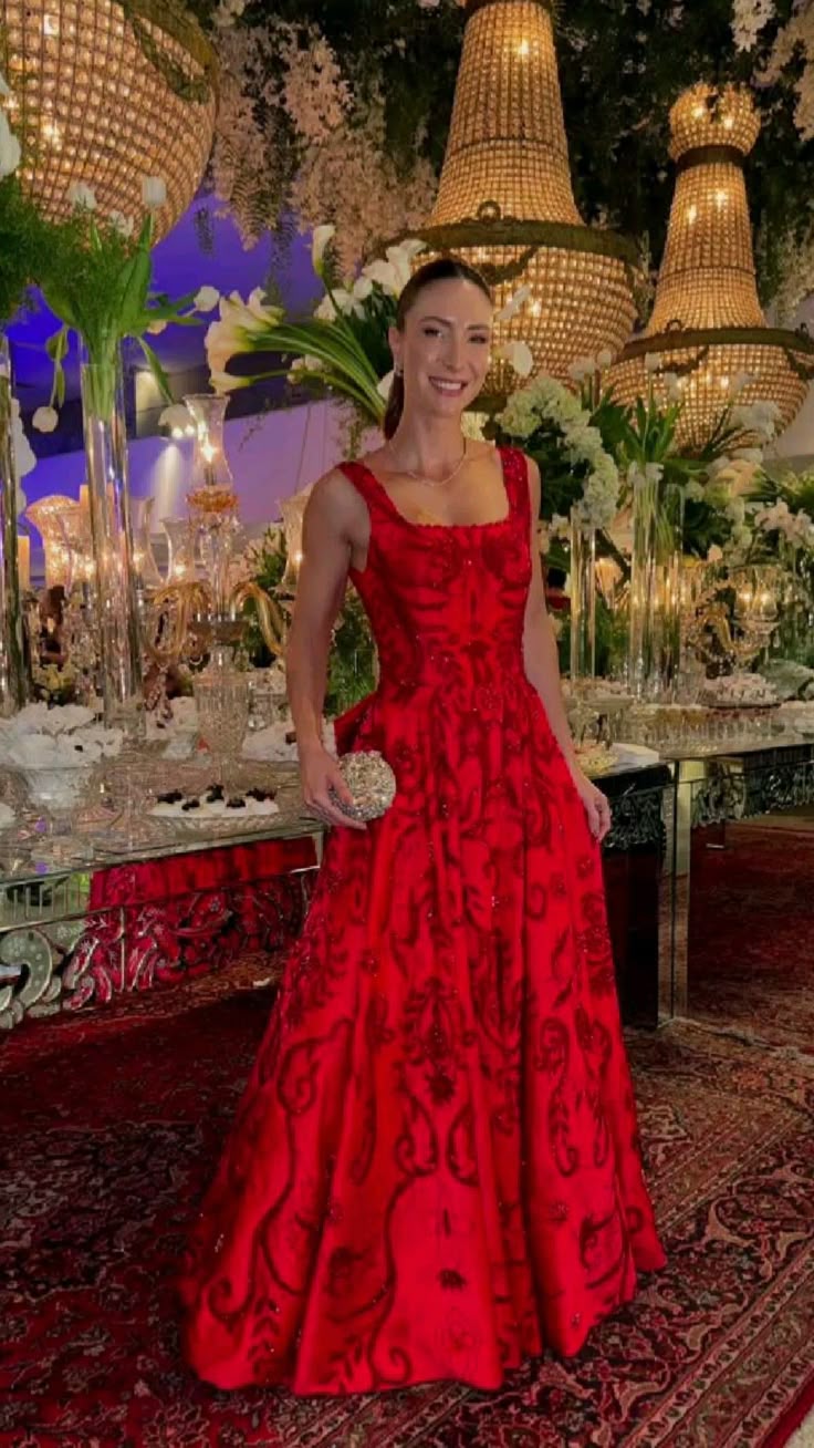 Robe de bal chic, col carré, longue, en satin rouge, tenue de bal pour 20e anniversaire, RB1562