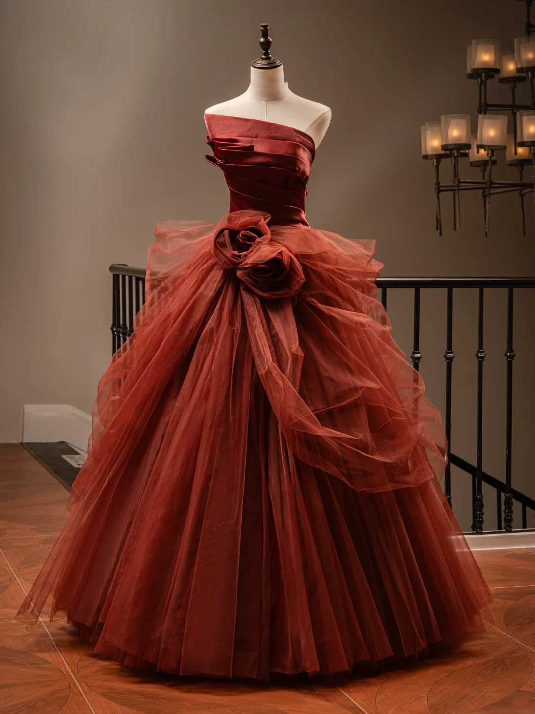 Charmante robe de bal bustier en tulle bordeaux plissé, longue robe de Quinceanera, Sweet 15/16, RB1789