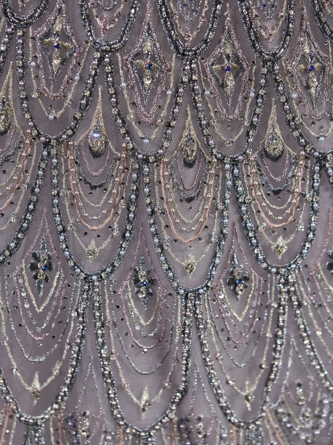 Robe de mariée longue et luxueuse, coupe trapèze, décolleté en cœur, sans manches, à paillettes et perles, ajustée, RB1877