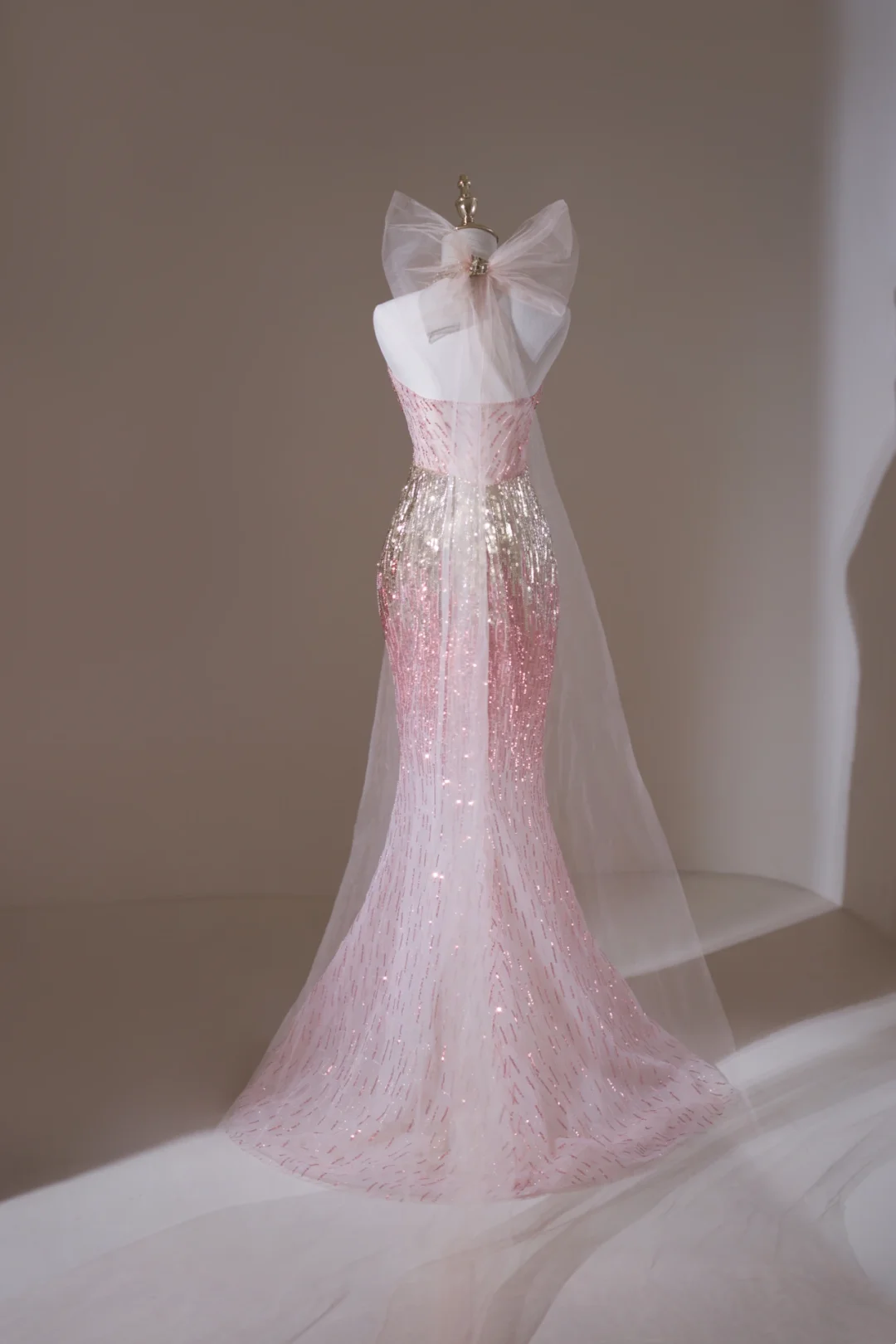 Retro Mermaid Halter Pink Sequin Long Prom Dresses Impress 19th Birthday Outfits Prom Gown RB1893