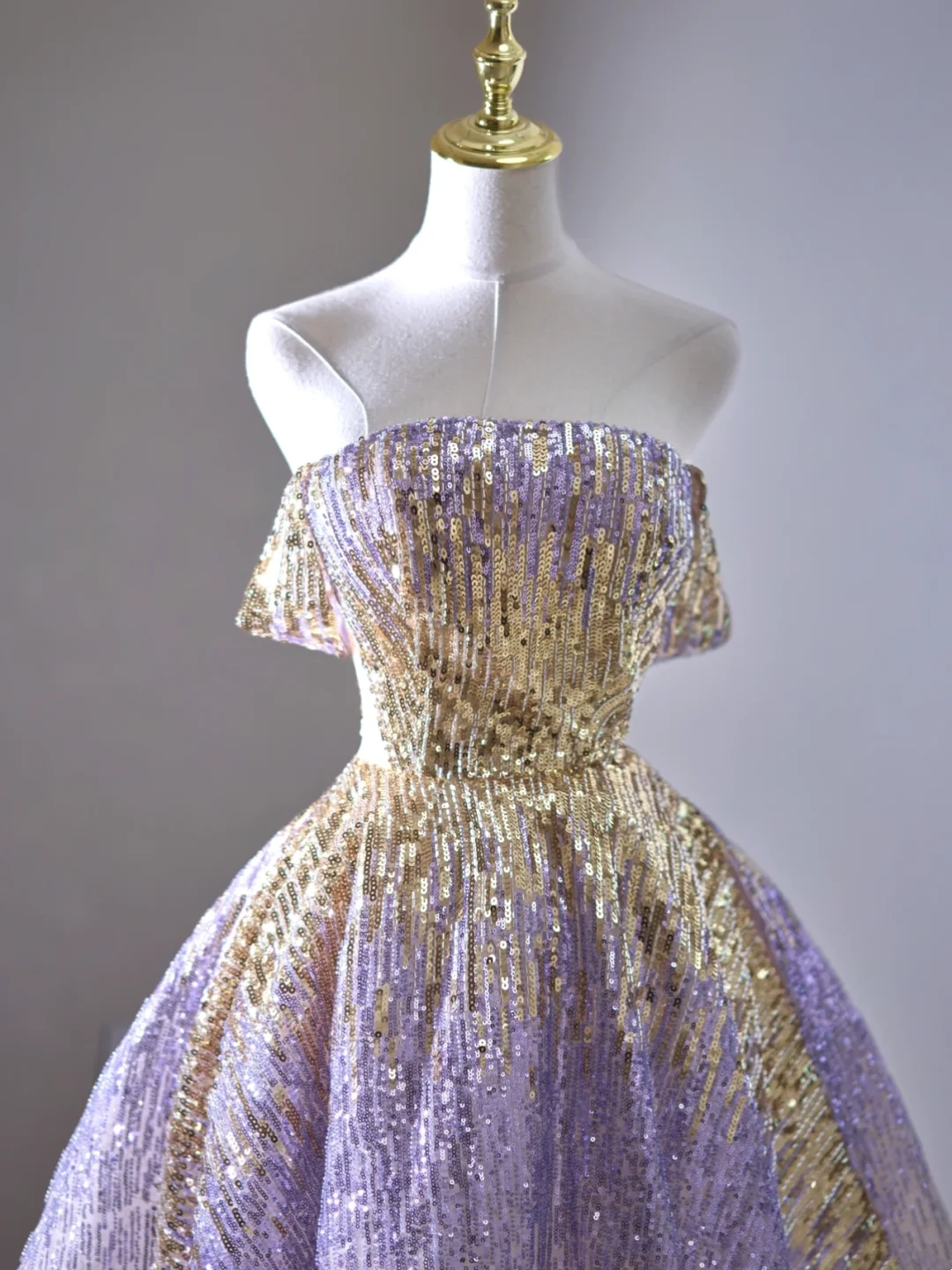 Robe de bal rétro à épaules dénudées et paillettes lilas, longue robe de bal, tenue impressionnante pour un 18e anniversaire, robe de bal RB1899