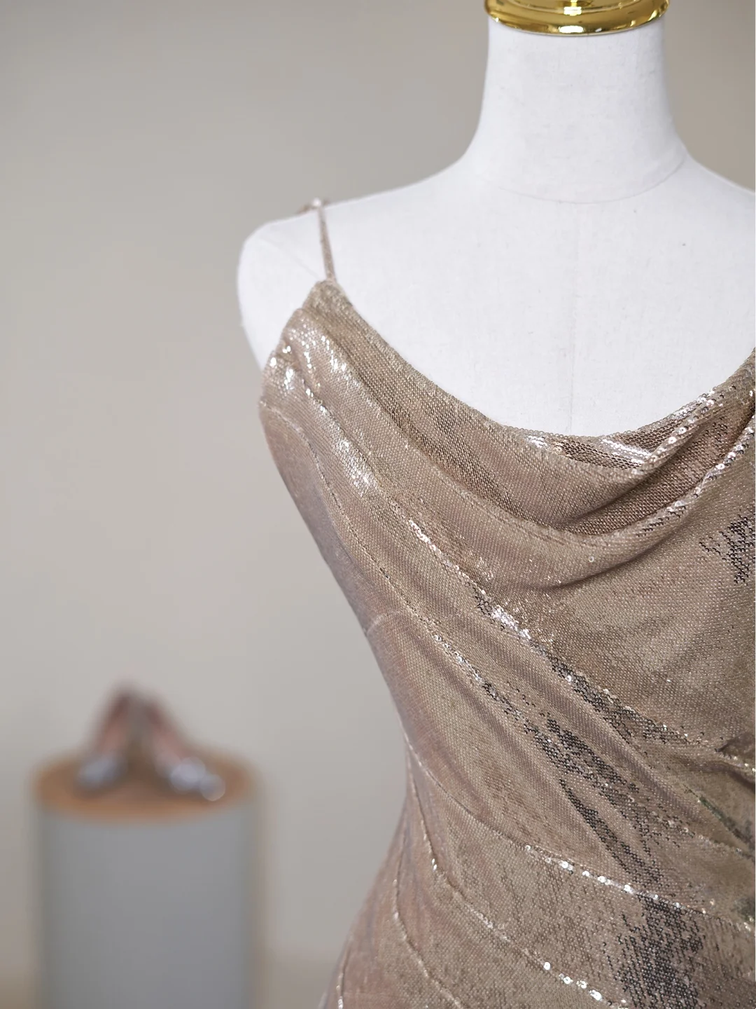 Robe de bal longue à paillettes et bretelles asymétriques style sirène scintillante, tenue de bal pour un 19e anniversaire, RB1901