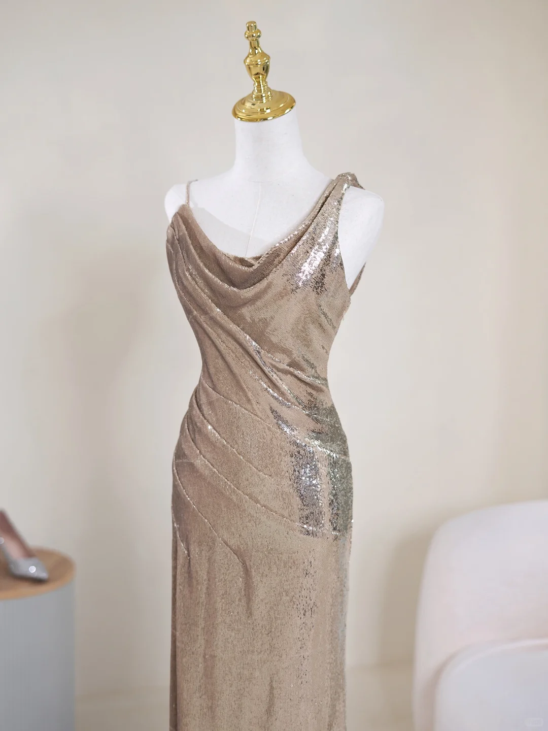Robe de bal longue à paillettes et bretelles asymétriques style sirène scintillante, tenue de bal pour un 19e anniversaire, RB1901