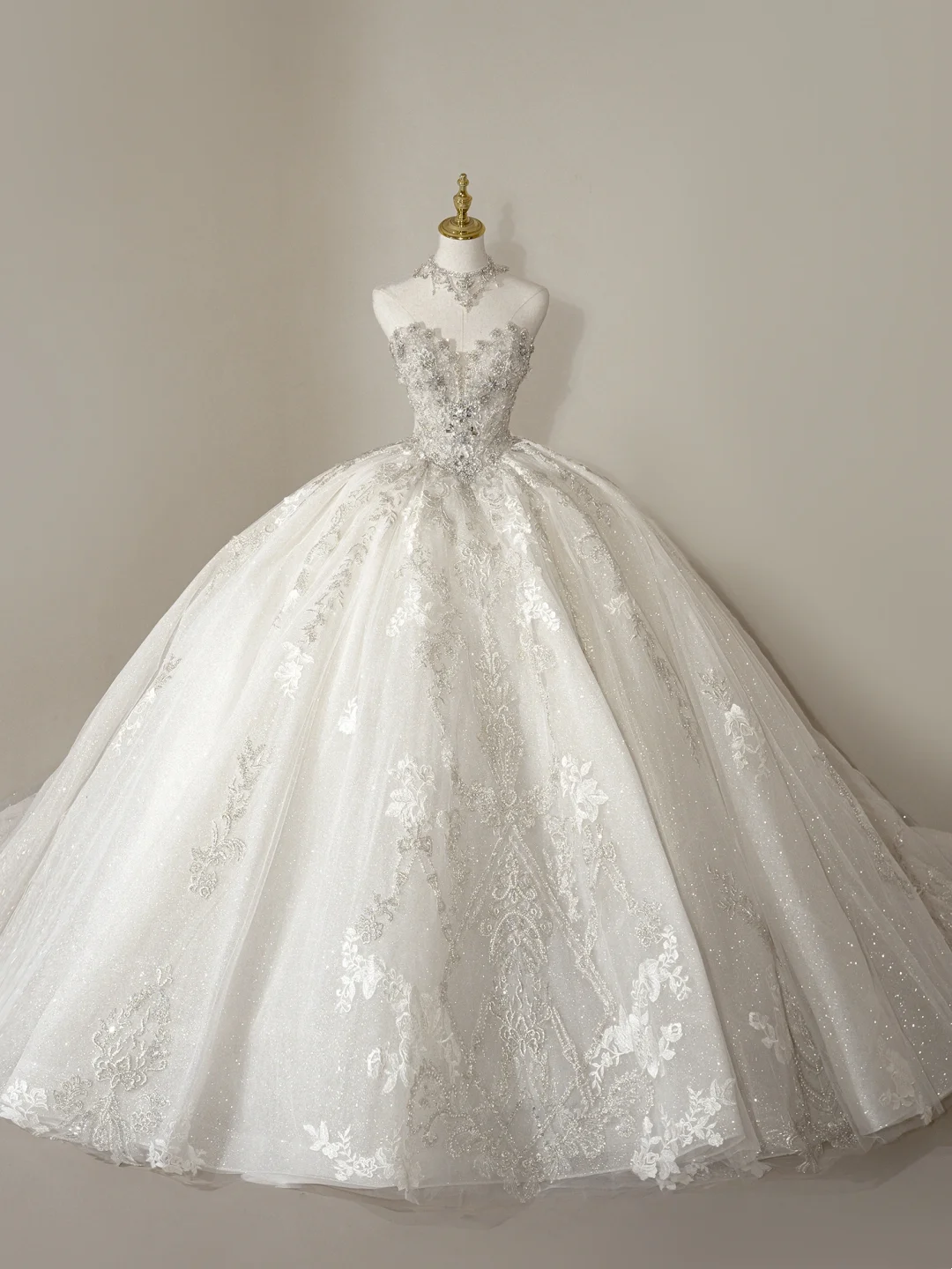 Robe de mariée princesse en tulle, décolleté en cœur, sans manches, corset ajusté, longue, blanche, RB1902
