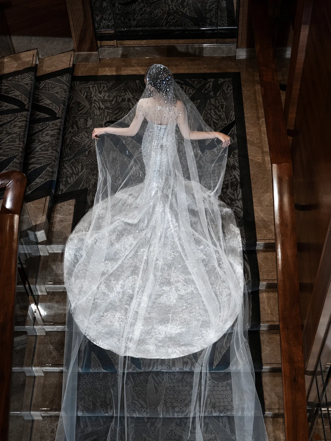 Princess Mermaid Off The Shoulder Short Sleeves Silver Sequin Fitted Long Wedding Dress Bridal Gown Wedding Dresses RB1908