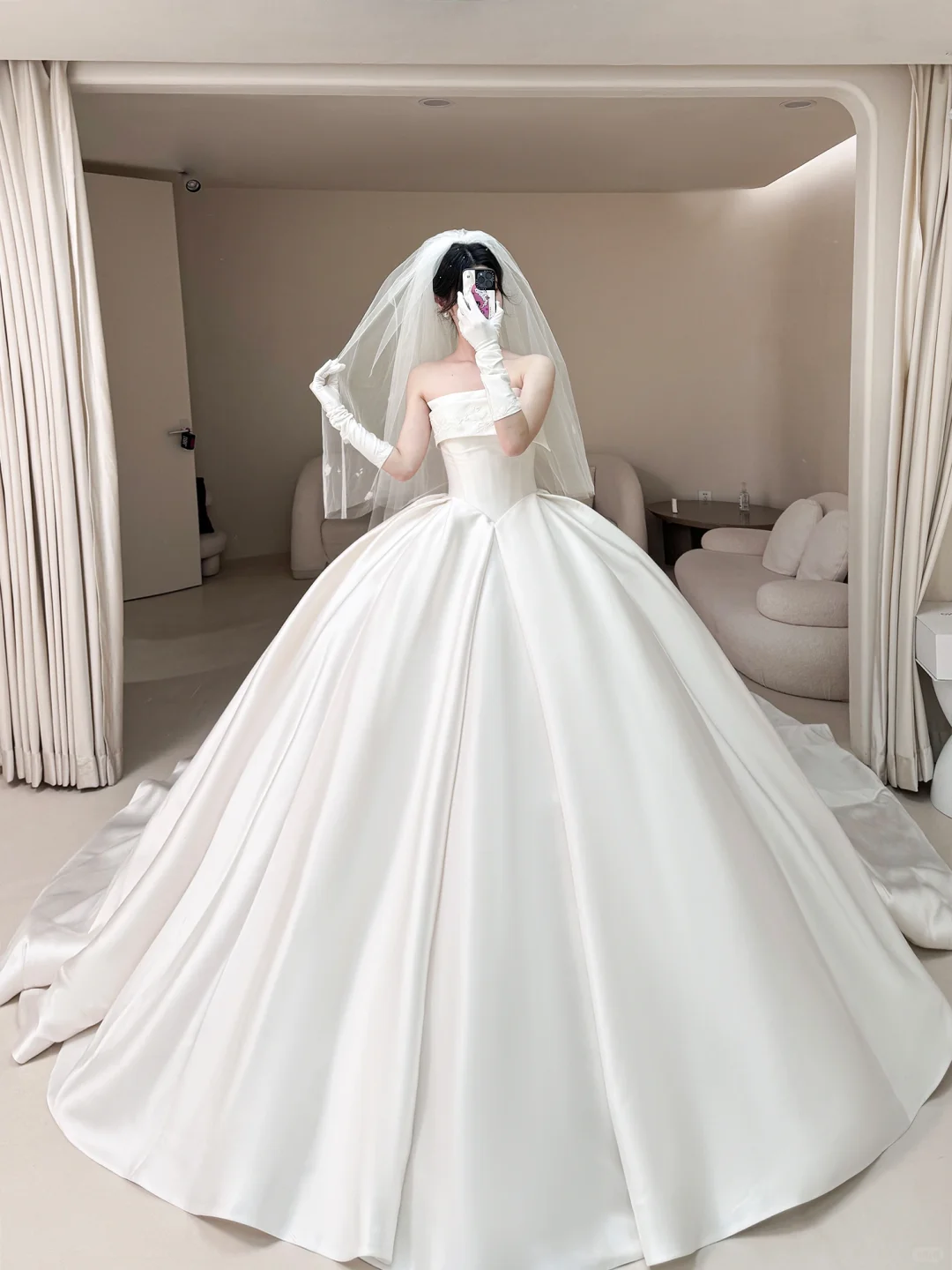 Robe de mariée princesse bustier en satin, corset ajusté, longue, blanche, RB1911