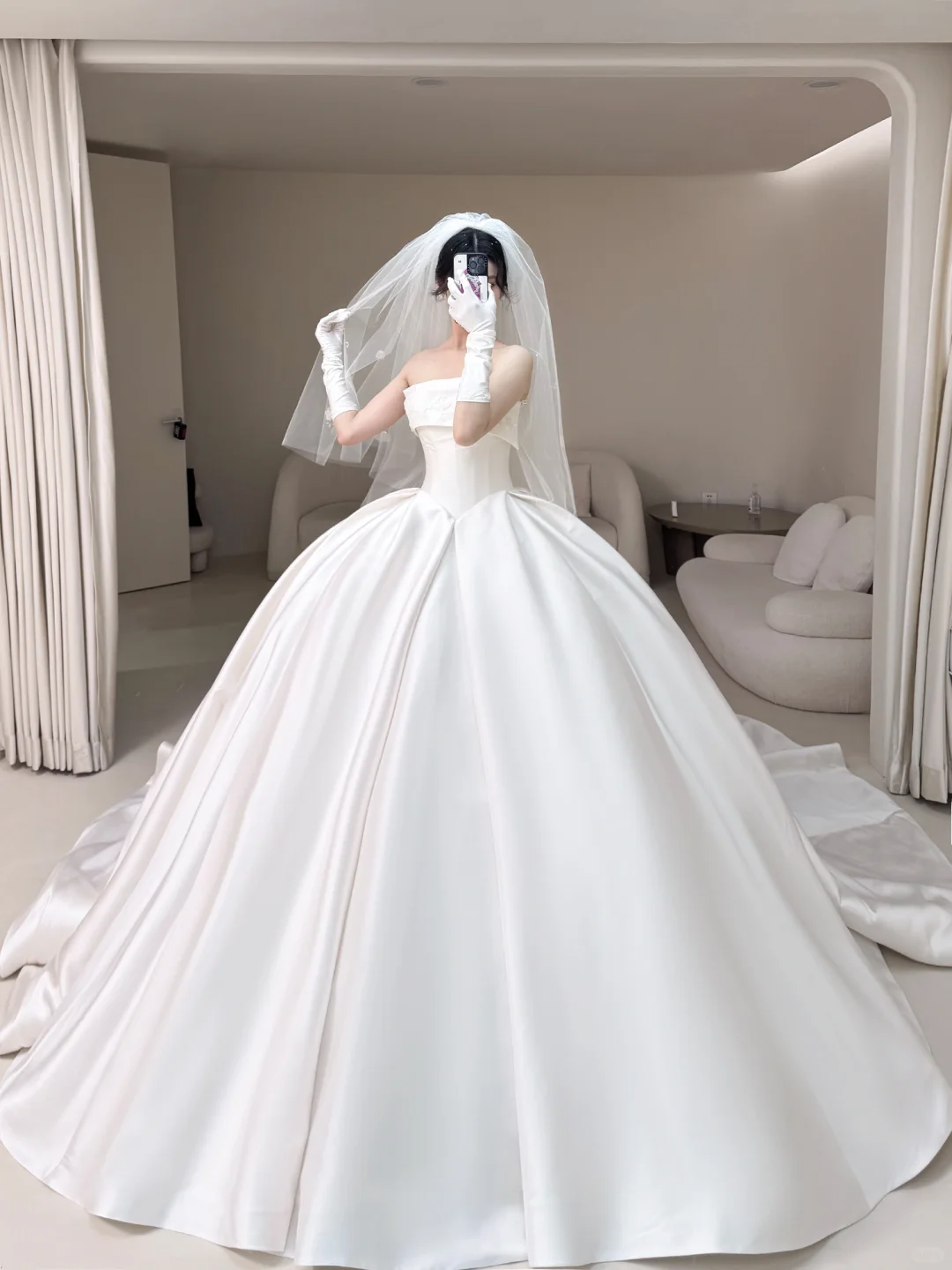 Robe de mariée princesse bustier en satin, corset ajusté, longue, blanche, RB1911