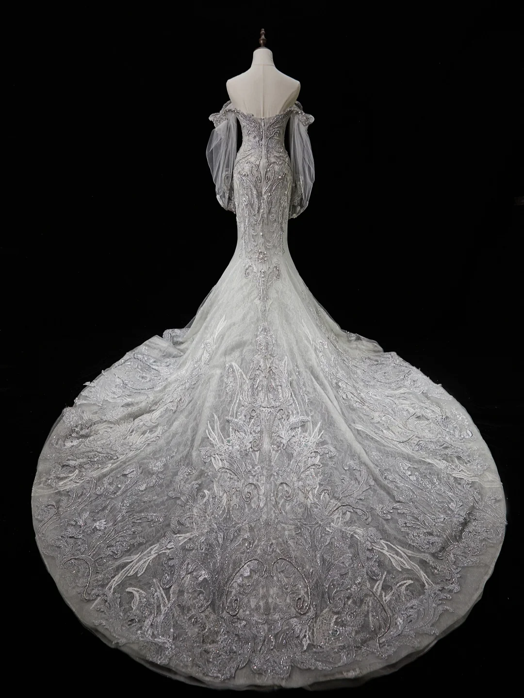 Timeless Mermaid Sweetheart Long Sleeve Sequin Silver Fitted Long White Wedding Dress Bride Gown Wedding Dresses RB1937