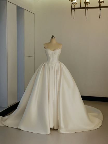 Robe de mariée princesse en satin, décolleté en cœur, sans manches, coupe ajustée, corset, longue, blanche, RB2030