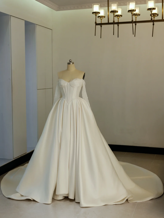 Princess Ball Gown Sweetheart Sleeveless Satin Fitted Corset Long Wedding Dress Bride Gowns White Wedding Dresses RB2030