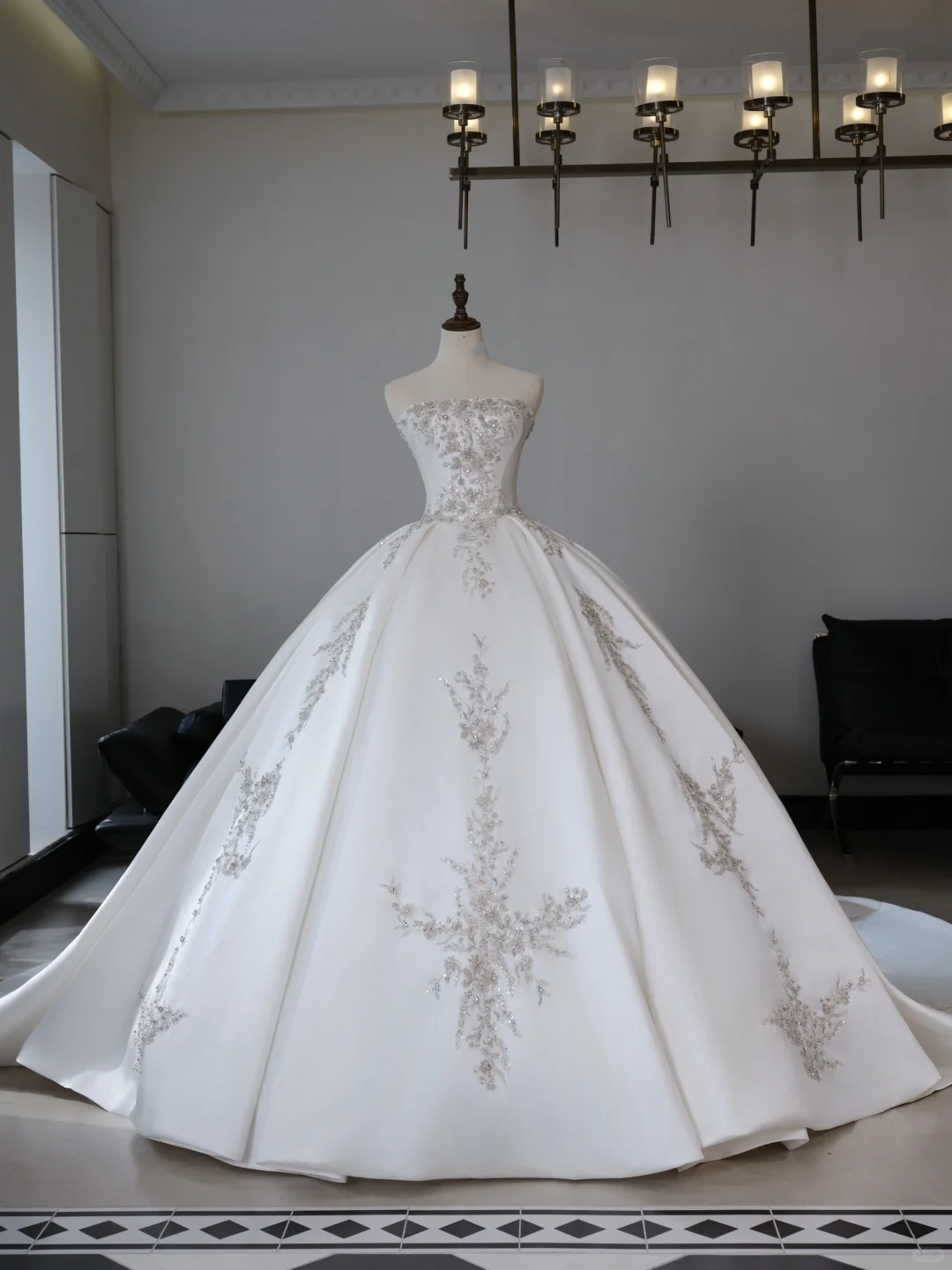 Robe de mariée princesse bustier sans manches en satin, corset ajusté, longue, en dentelle, RB2031