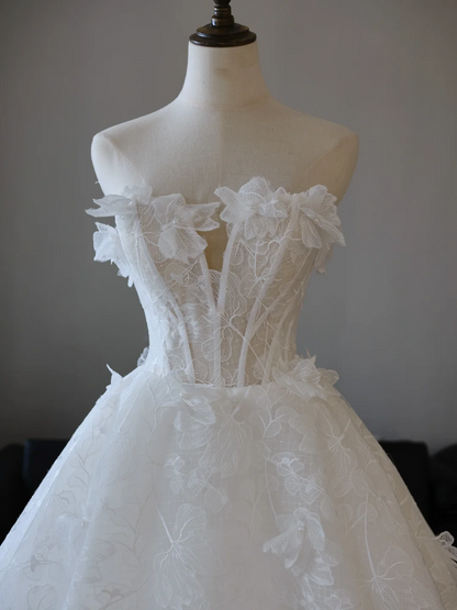 Robe de mariée princesse sans bretelles, sans manches, en dentelle, avec corset ajusté, longue, blanche, RB2018