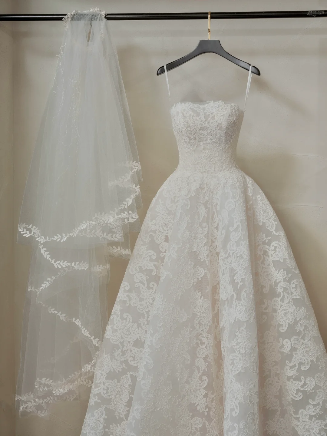 Robe de bal éthérée, bustier, sans manches, en dentelle, corset ajusté, longue robe de mariée, robes de mariée en dentelle RB2050