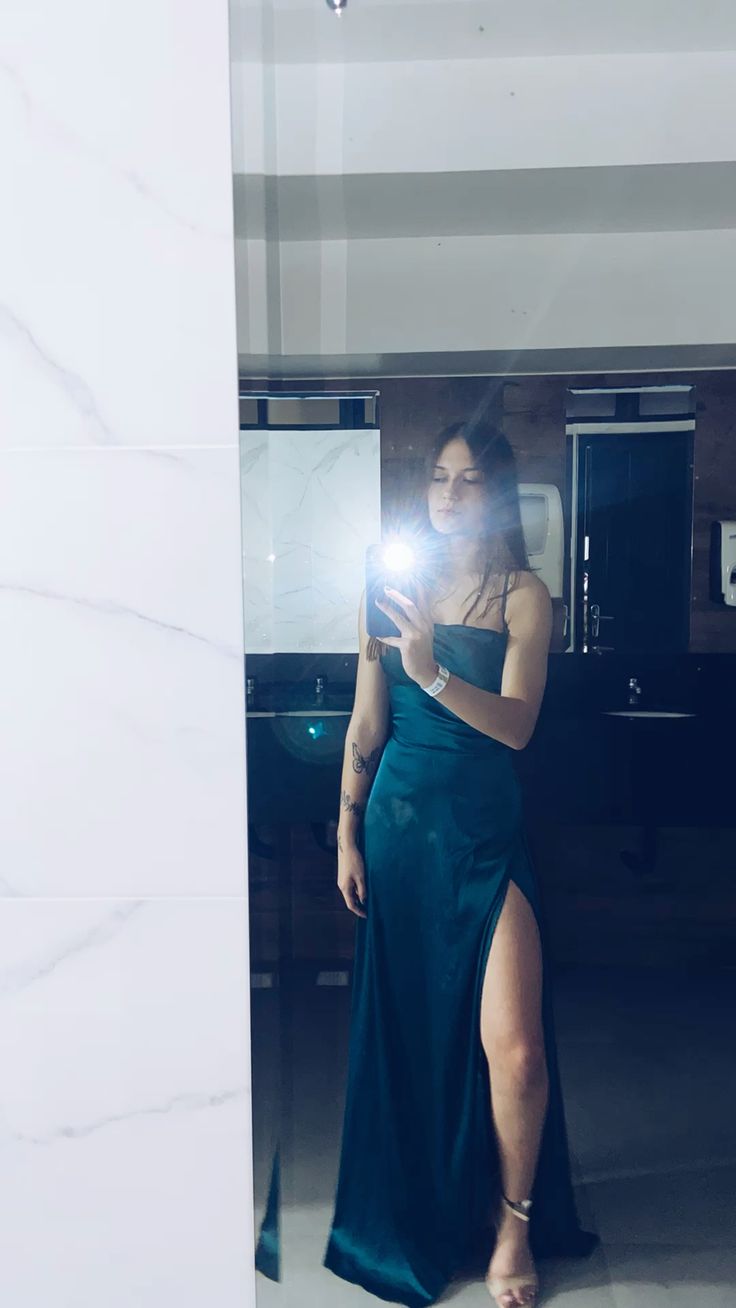 Robe de bal fourreau modeste à bretelles spaghetti en satin de soie vert fendu pour adolescentes, tenue de soirée formelle, robe de bal RB2139