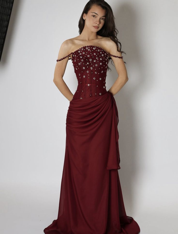 Robe de bal sirène élégante à bretelles spaghetti, en mousseline de soie rouge foncé bordeaux, inspiration pour adolescentes, tenue de soirée formelle, robes de bal RB2173