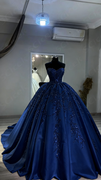 Unique Ball Gown Sweetheart Tulle Lace Appliques Wedding Dress Fairytale Long Wedding Dresses RB2864